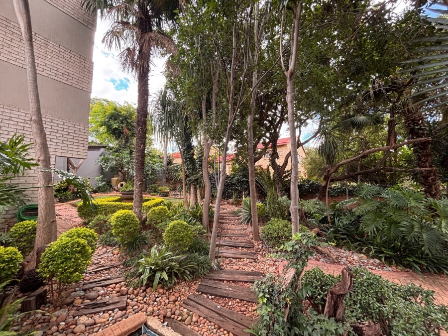 5 Bedroom Property for Sale in Doringkruin North West